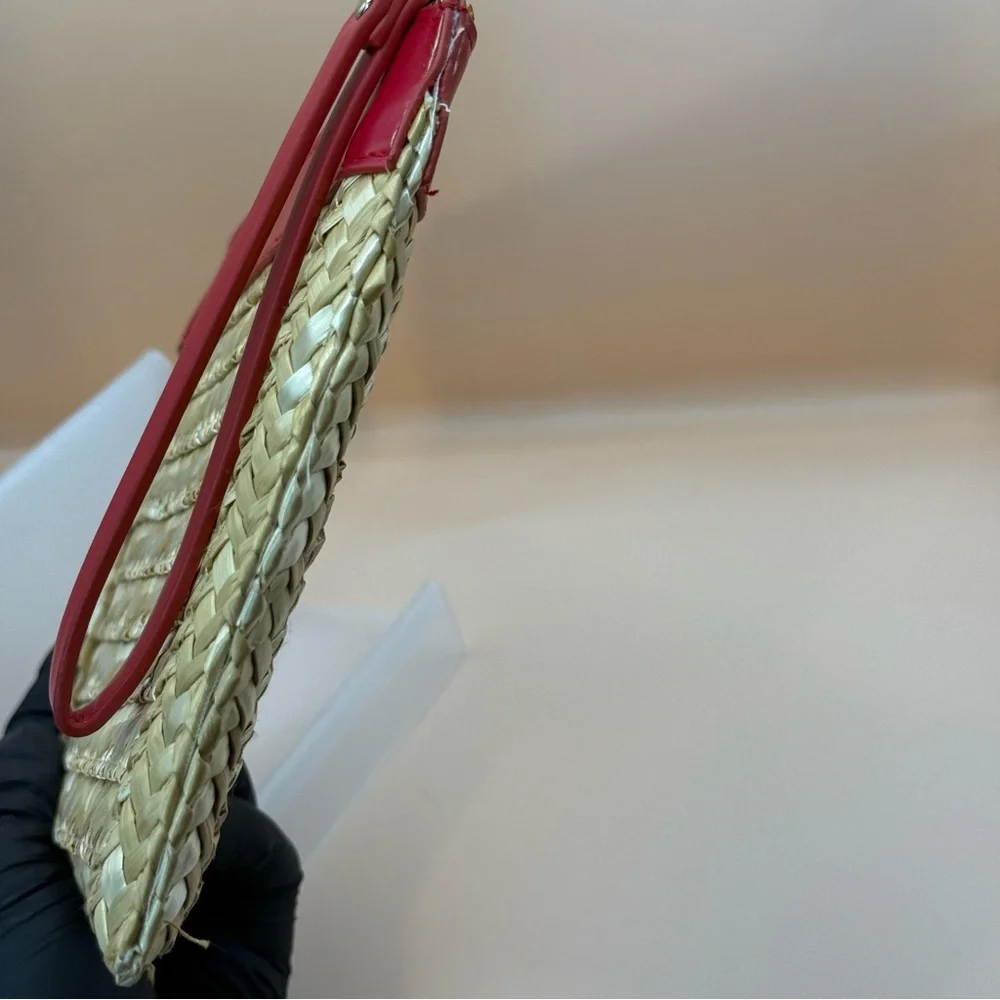 ❤️SUPER CUTE MIU MIU STRAW POUCH/WRISTLET❤️ - Picture 4 of 6